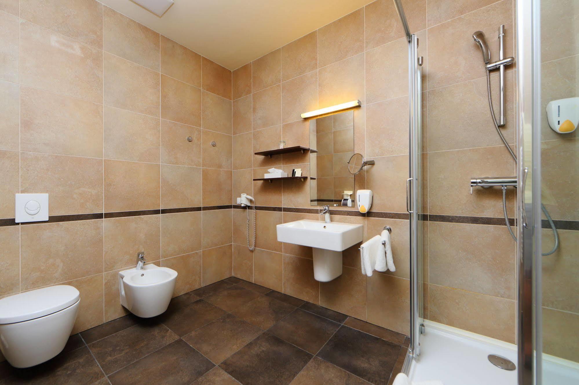 Ipoly Hotel Boutique Rooms & Suites Balatonfured Exterior photo