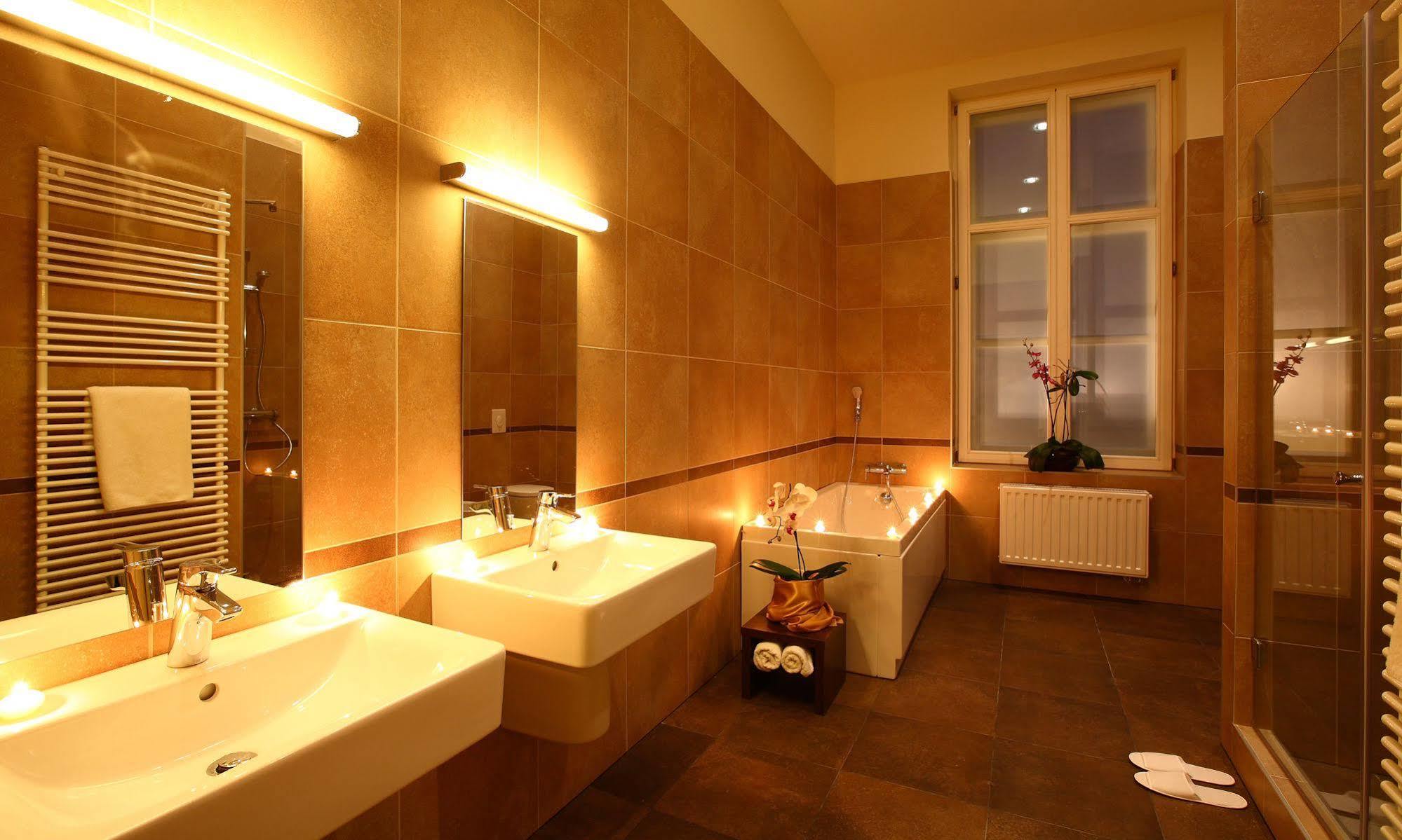 Ipoly Hotel Boutique Rooms & Suites Balatonfured Exterior photo